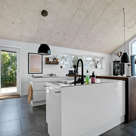 Holiday home Lovely With Sea View And Activity Room, *